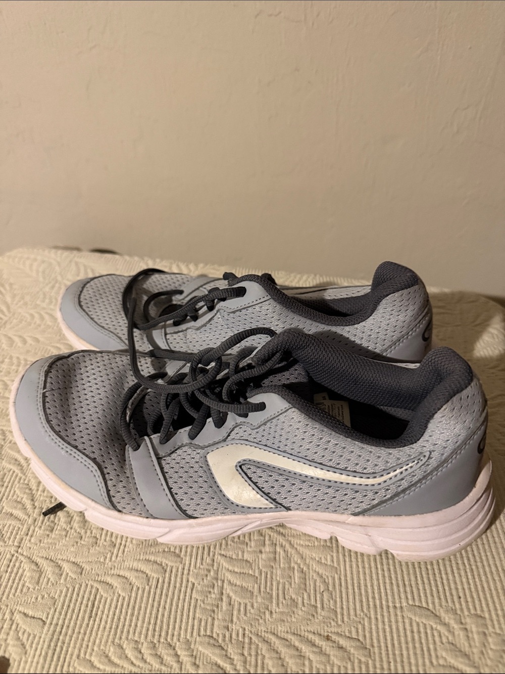 Women's Gray Mesh Lace-Up Sneakers - Lightweight Everyday Comfort